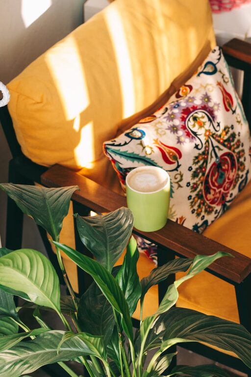 Tips for Creating a Cozy and Inviting Small Living Space